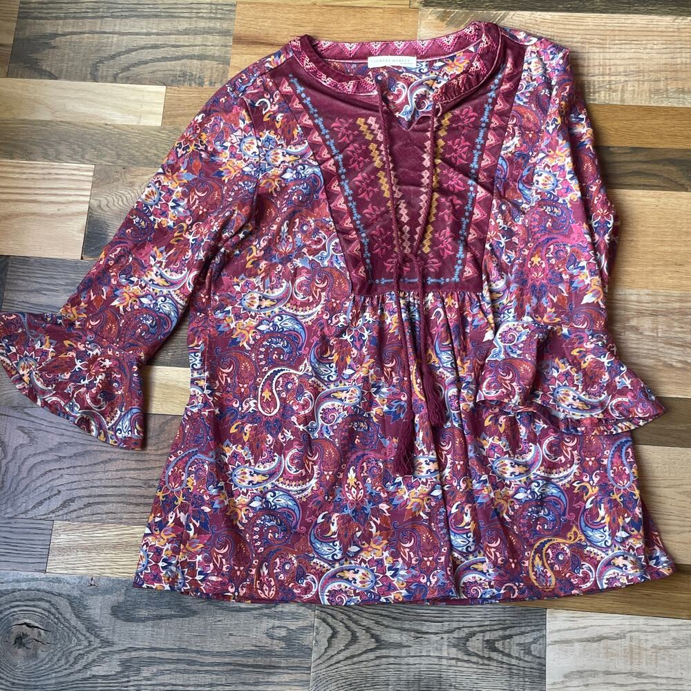 Farmers Market One World Charming Art Paisley Boho Bell Sleeve Tunic Top